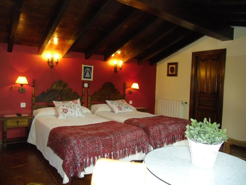 Posada Herran Santillana del Mar Exterior photo